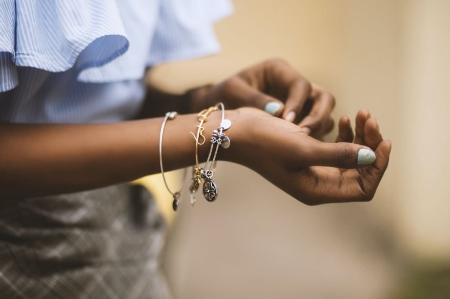 shopping jewelry online